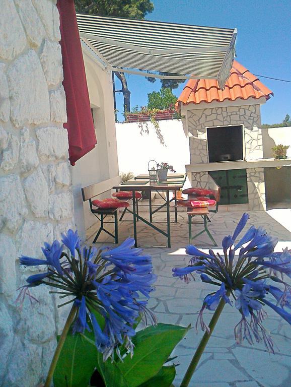 Apartment Vanda Splitska Exterior foto